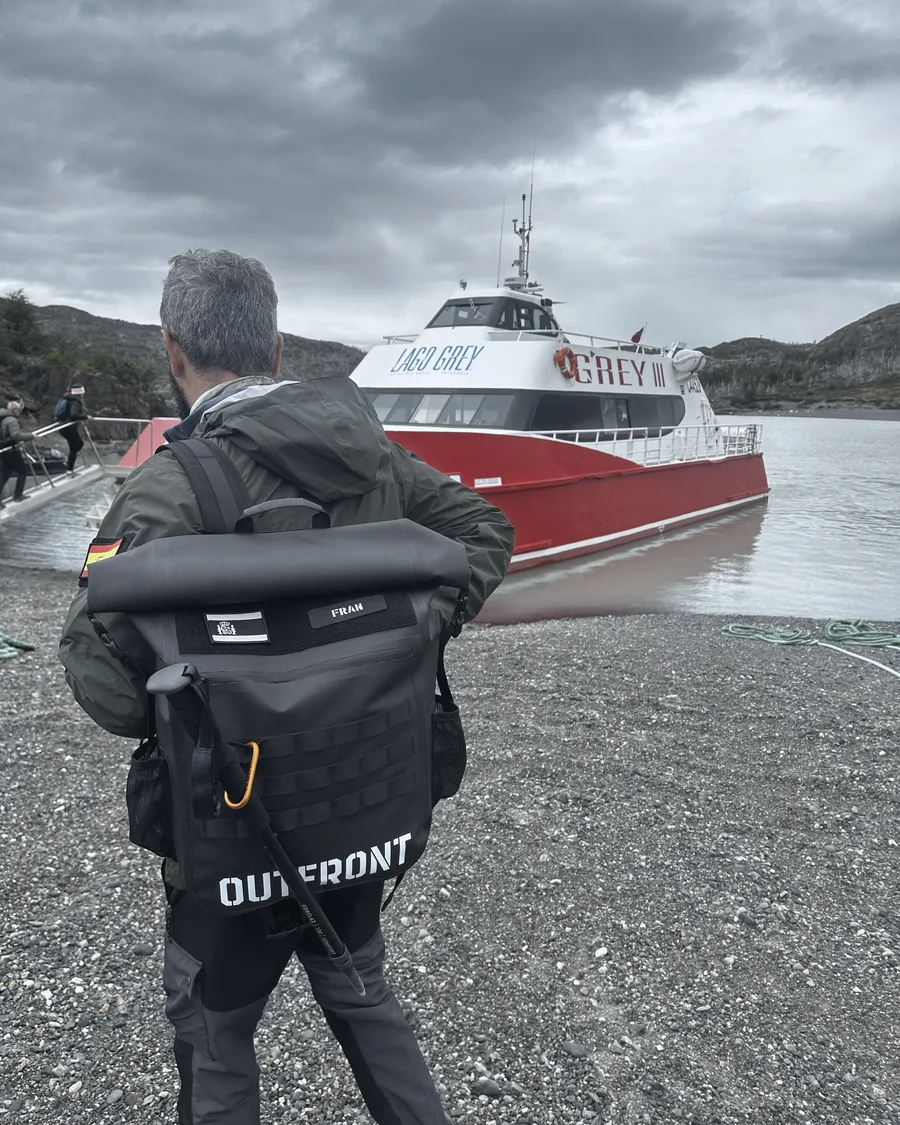 Prototype at the Lago Grey boat